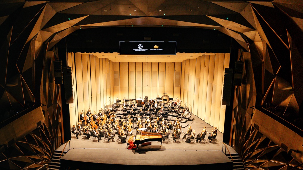 Vietnam Airlines Classic Hanoi Concert 2024: Sự hòa quyện giữa nhạc cổ điển và ballet - 9 Vietnam Airlines Classic Hanoi Concert 2024: Sự hòa quyện giữa nhạc cổ điển và ballet - 9