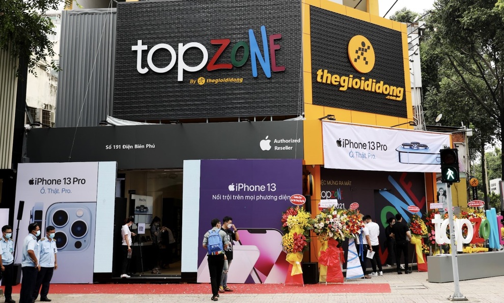TopZone thắng lớn trong tuần đầu ra mắt - doanh thu 1 tuần vượt kỳ vọng cả tháng - 1 TopZone thắng lớn trong tuần đầu ra mắt - doanh thu 1 tuần vượt kỳ vọng cả tháng - 1