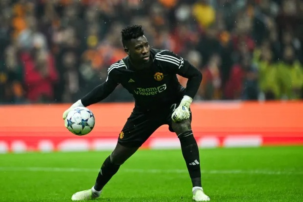 Goalkeeper Onana decided to leave Man Utd to attend the Africa Cup of Nations - 1