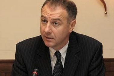 Đại sứ Serbia tại NATO “nhảy lầu tự sát”