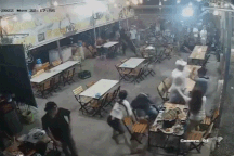 Bắt nhóm giang hồ cộm cán vô cớ đánh người, đập phá quán để "đòi" bảo kê