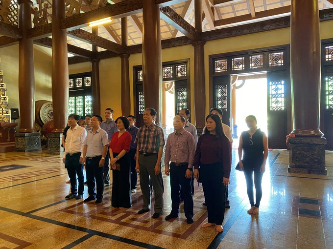 Tổng cục trưởng Trương Anh Dũng dâng hương, dâng hoa tưởng nhớ các Anh hùng Liệt sỹ nhân ngày 27-7 - Ảnh 2. Tổng cục trưởng Trương Anh Dũng dâng hương, dâng hoa tưởng nhớ các Anh hùng Liệt sỹ nhân ngày 27-7 - Ảnh 2.