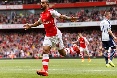 Arsenal thắng giòn giã trước West Brom