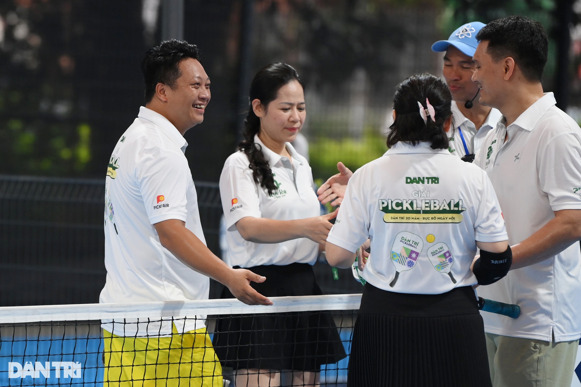 Giằng co kịch tính các trận đấu pickleball Dân trí 20 năm - Rực rỡ ngày mới - 17 Giằng co kịch tính các trận đấu pickleball Dân trí 20 năm - Rực rỡ ngày mới - 17