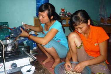 Tốt nghiệp vẫn chưa nhận được tiền cấp bù học phí   