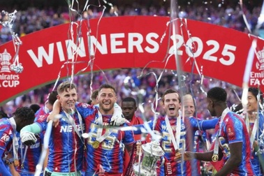 CLB Anh bất ngờ bị tước quyền tham dự Europa League vì lý do đặc biệt