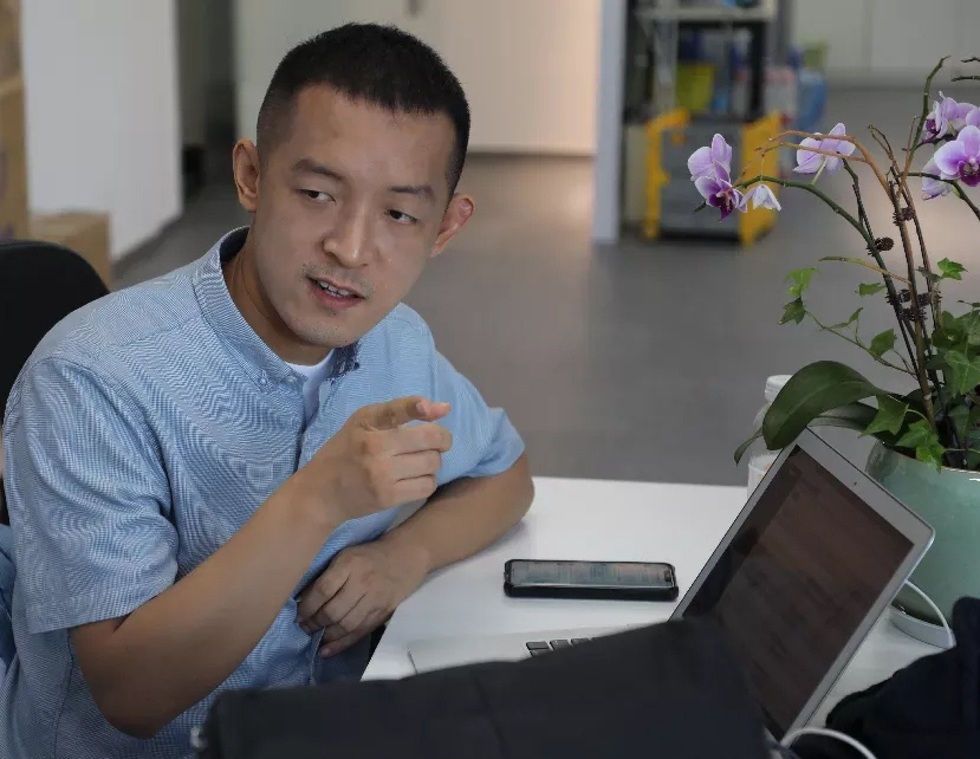 Thiên tài toán học đi tu 8 năm rồi hoàn tục, lấy vợ, làm doanh nhân - 7 Thiên tài toán học đi tu 8 năm rồi hoàn tục, lấy vợ, làm doanh nhân - 7