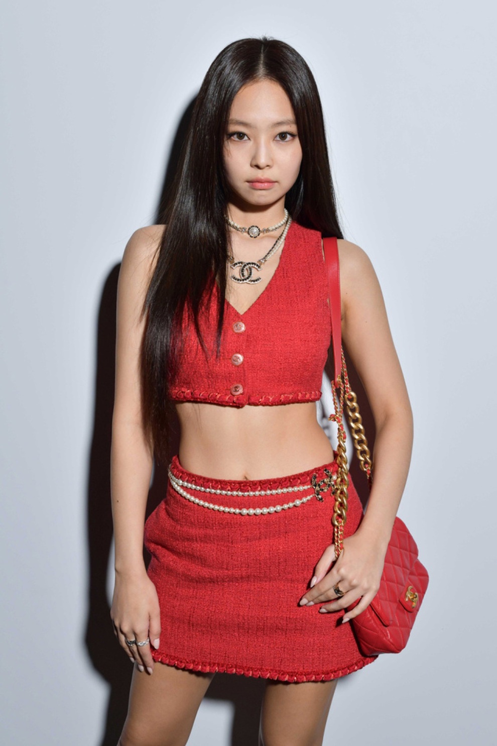 Jennie (Blackpink) khoe rãnh bụng ấn tượng với váy hở eo - 1 Jennie (Blackpink) khoe rãnh bụng ấn tượng với váy hở eo - 1