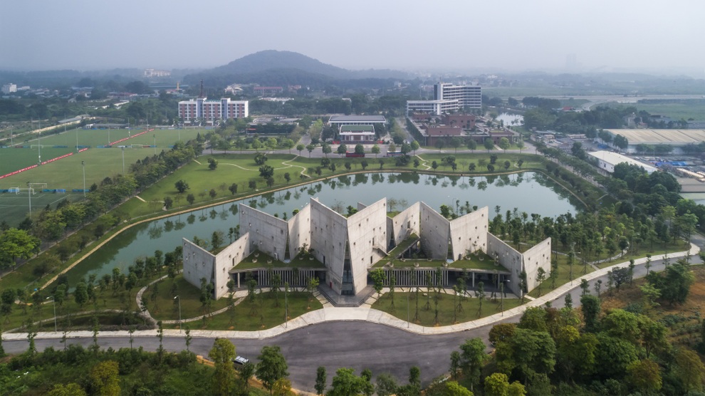 Cận cảnh tòa nhà kỹ sư Việt giành giải thưởng thiết kế LOOP Design Awards - 3 Cận cảnh tòa nhà kỹ sư Việt giành giải thưởng thiết kế LOOP Design Awards - 3