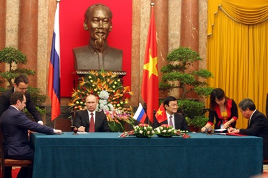 Việt Nam - Nga tăng cường quan hệ đối tác chiến lược toàn diện