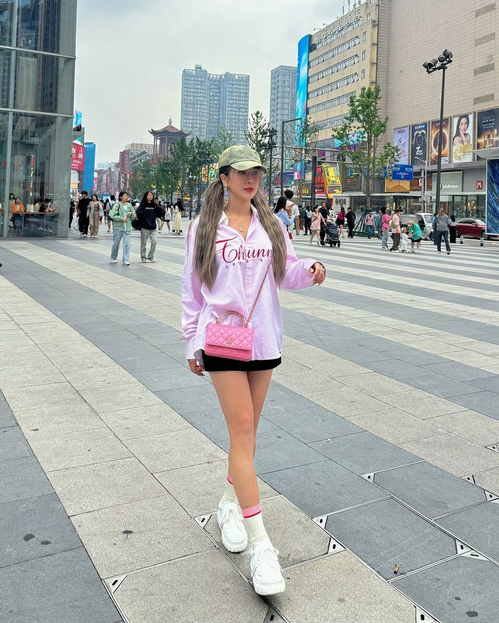 Diệp Lâm Anh sau ly hôn: Ồn ào tin nhắn chồng cũ, cuộc sống hiện ra sao? - 4 Diệp Lâm Anh sau ly hôn: Ồn ào tin nhắn chồng cũ, cuộc sống hiện ra sao? - 4
