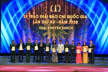 Dân trí đoạt giải khuyến khích Giải Báo chí quốc gia lần thứ XV