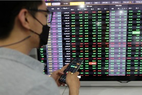 Chứng khoán hưng phấn, có thể chinh phục 1.500 điểm?