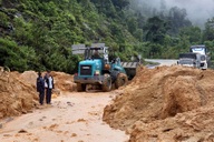 Mưa lớn, sạt lở ở Khánh Hòa làm 7 người tử vong, nhiều nơi ngập sâu