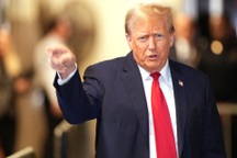 Ông Trump dọa trừng phạt các nước không nhận người nhập cư bị trục xuất