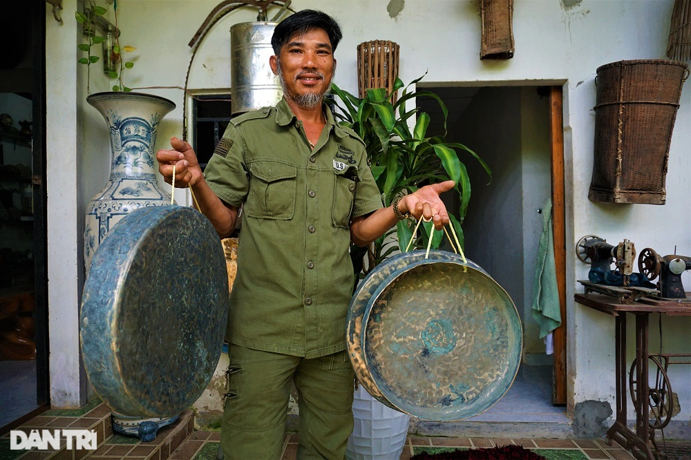 Ông Phúc khùng cùng bộ sưu tập đồ cổ vô giá - 16