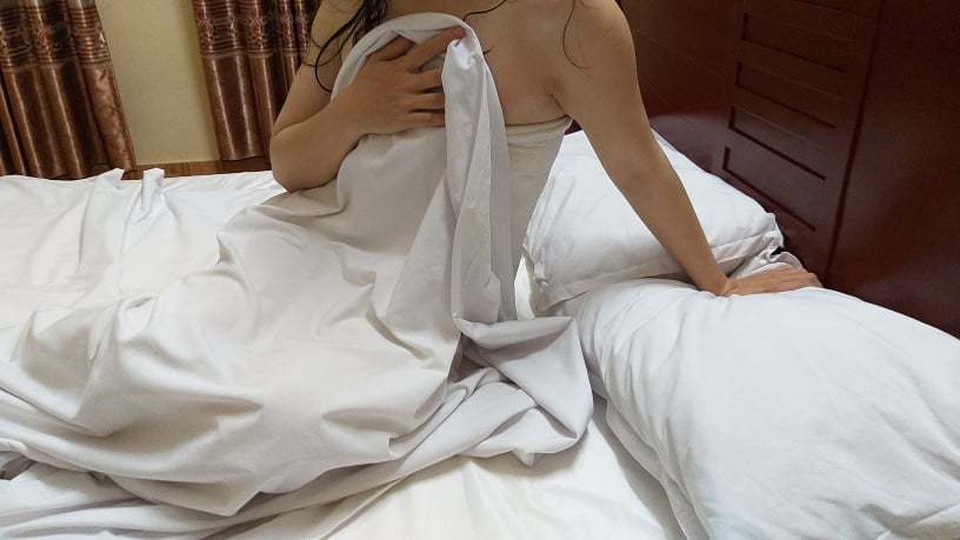 Vợ dùng clip sex hâm nóng, bị chồng trách... hư thân mất nết - 1 Vợ dùng clip sex hâm nóng, bị chồng trách... hư thân mất nết - 1