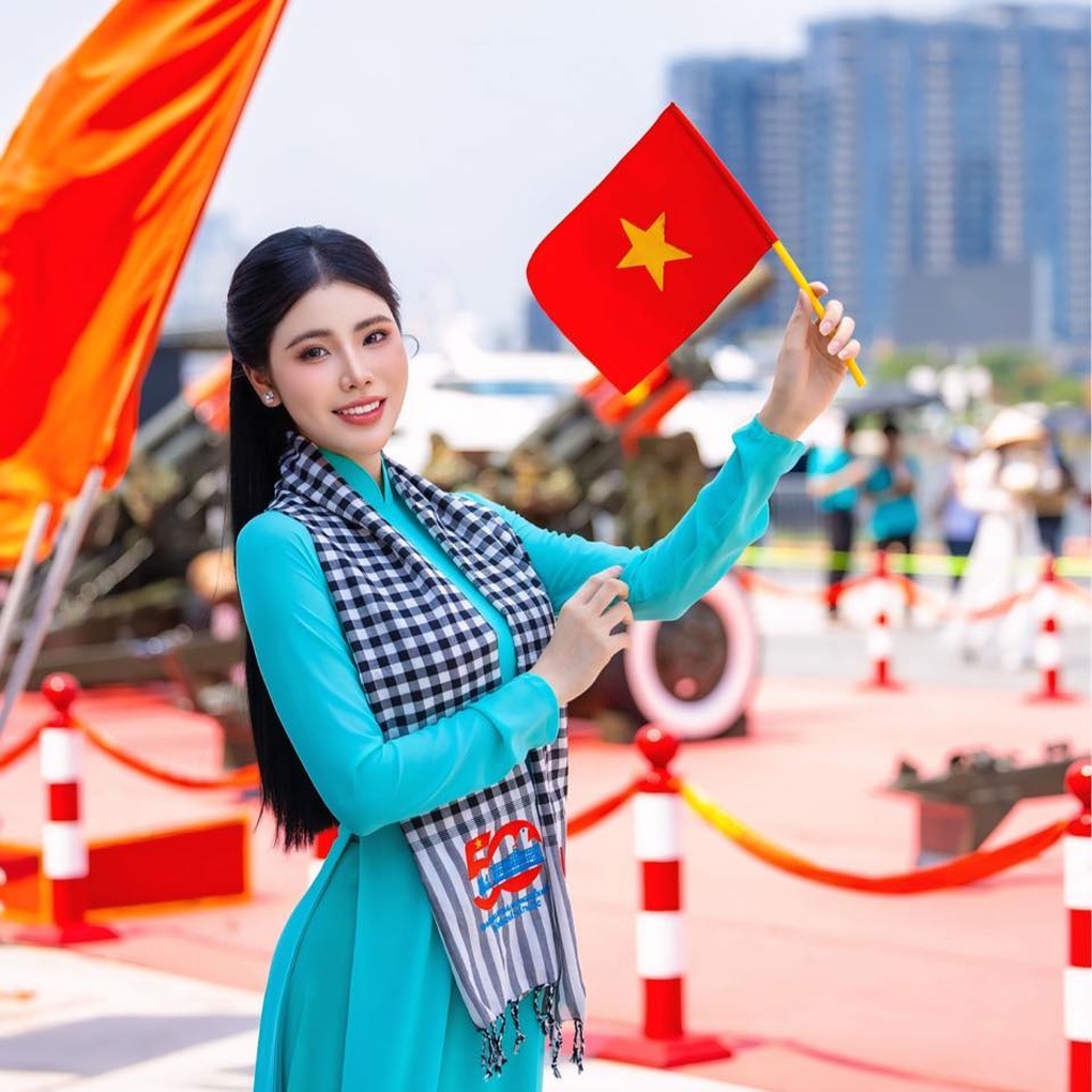 Á hậu Lê Kim Khỏe: Nhan sắc thăng hạng, tự hào vì tên đặc biệt - 2 Á hậu Lê Kim Khỏe: Nhan sắc thăng hạng, tự hào vì tên đặc biệt - 2