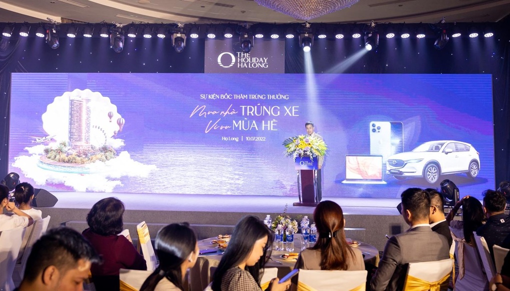 Mua căn hộ nghỉ dưỡng The Holiday Ha Long, khách hàng trúng ôtô bạc tỷ - 1 Mua căn hộ nghỉ dưỡng The Holiday Ha Long, khách hàng trúng ôtô bạc tỷ - 1