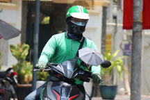 Trước ngày nghỉ lễ, giá xe công nghệ tại Hà Nội tăng cao, tài xế né khách