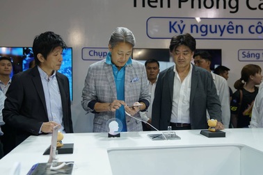 CEO và Chủ tịch Tập đoàn Sony toàn cầu - ông Kazuo Hirai xuất hiện tại Sony Show 2017