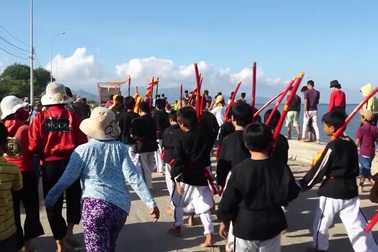 Lễ hội hát mừng Ông Cầu Ngư – Lăng Hải Chữ