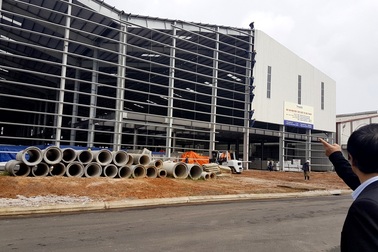 Lốc lớn làm sập nhà xưởng khu phức hợp Chu Lai, 4 người thương vong