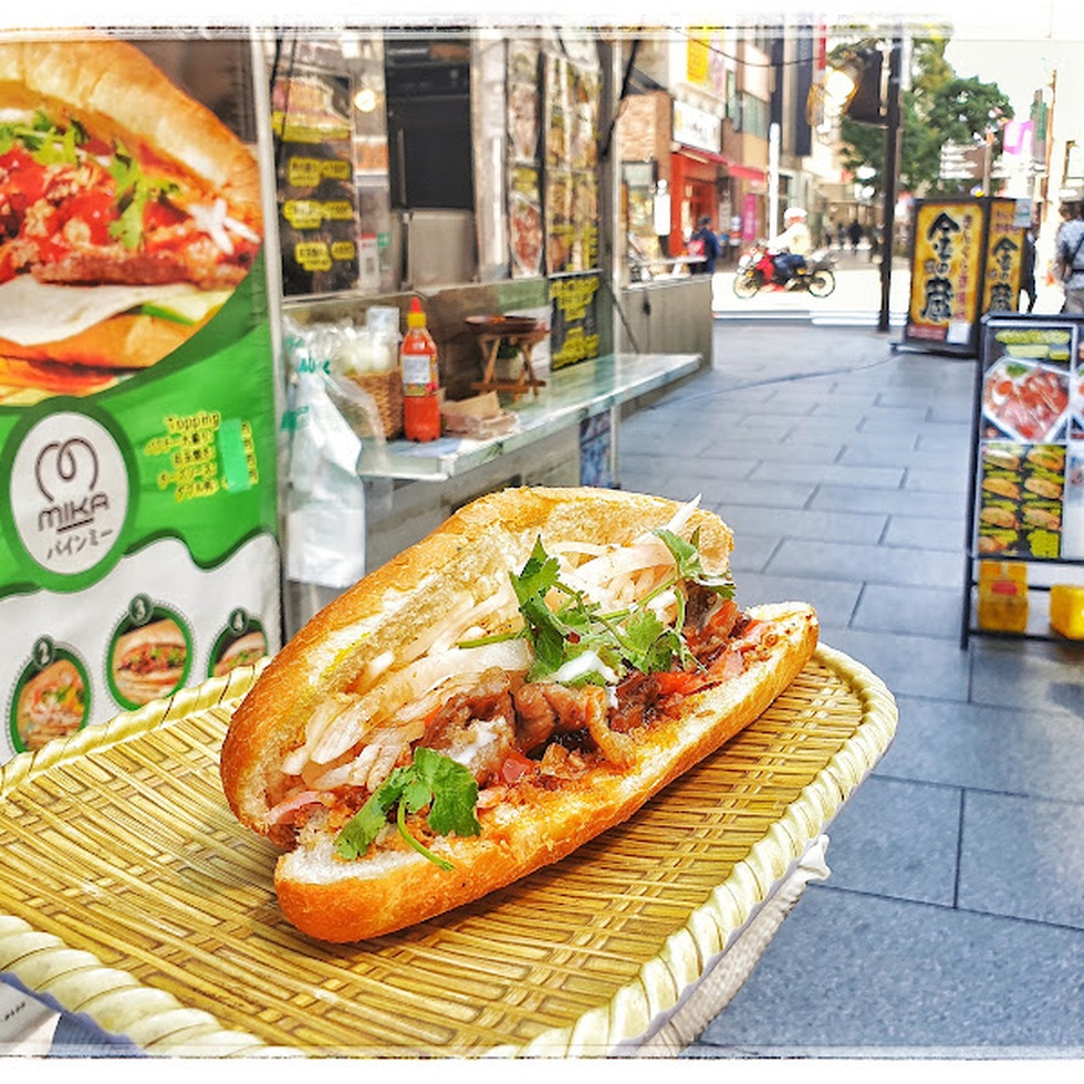 Cặp đôi Việt bán bánh mì ở Nhật: Hết cả nghìn chiếc, khách xếp hàng chờ mua - 5 Cặp đôi Việt bán bánh mì ở Nhật: Hết cả nghìn chiếc, khách xếp hàng chờ mua - 5