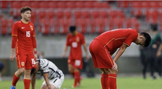 Báo Trung Quốc: Chúng ta cần nghĩ cách để không thua đội tuyển Việt Nam - 1