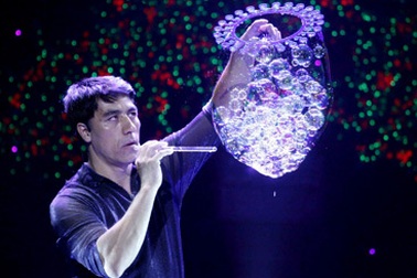 Câu chuyện thần tiên “phù thủy” Fan Yang dành các bé