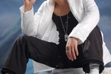 Lưu Đức Hoa thử sức với R&B 