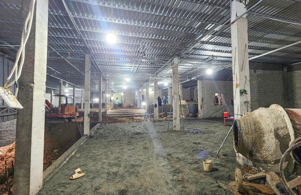 Công trình không phép “âm thầm” xuất hiện trên đèo Bảo Lộc - 1 Công trình không phép “âm thầm” xuất hiện trên đèo Bảo Lộc - 1