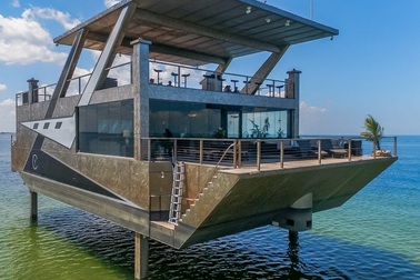 Chiêm ngưỡng “du thuyền biệt thự” làm toàn bộ bằng thép đầu tiên trên thế giới