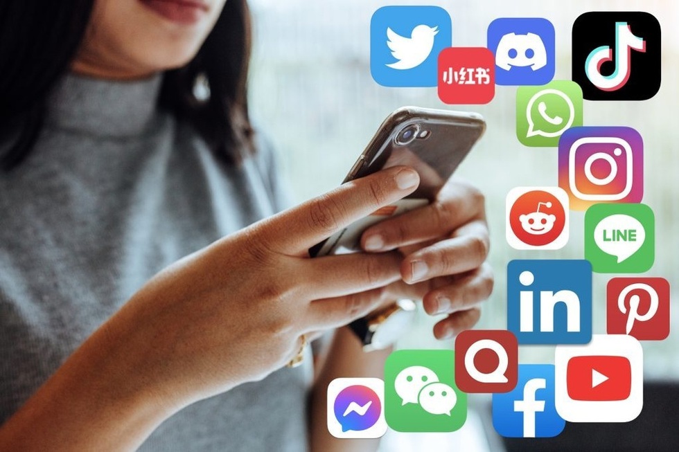 Tin mình ở "phe chính nghĩa", Gen Z kiệt sức vì khẩu chiến theo drama