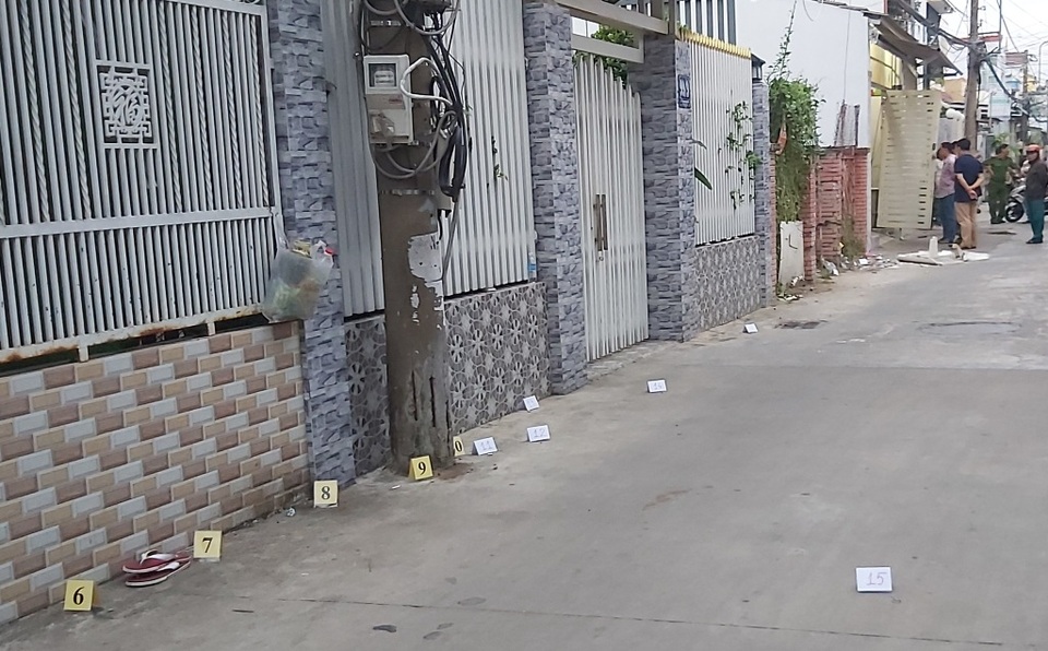 Nổ súng loạn xạ lúc rạng sáng, một người tử vong - 2 Nổ súng loạn xạ lúc rạng sáng, một người tử vong - 2