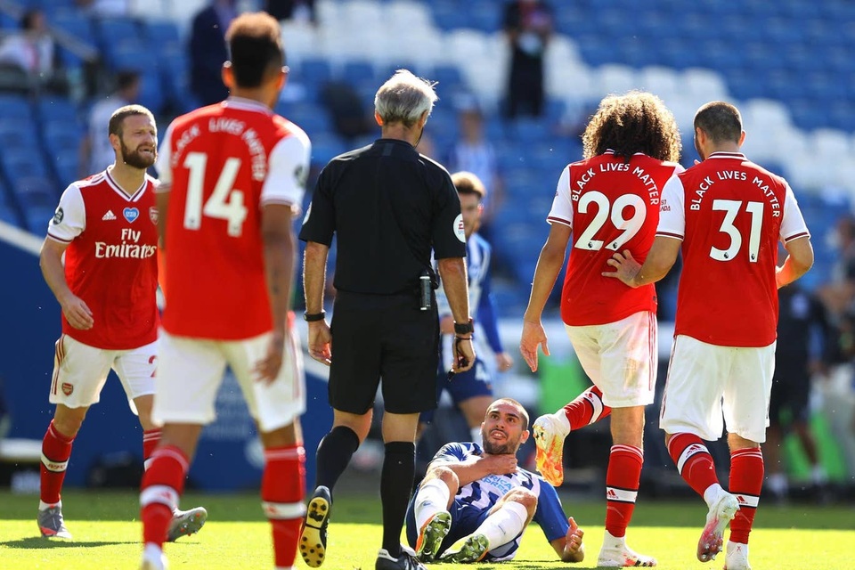 Nhìn lại trận thua đau đớn của Arsenal trên sân Brighton - 17 Nhìn lại trận thua đau đớn của Arsenal trên sân Brighton - 17