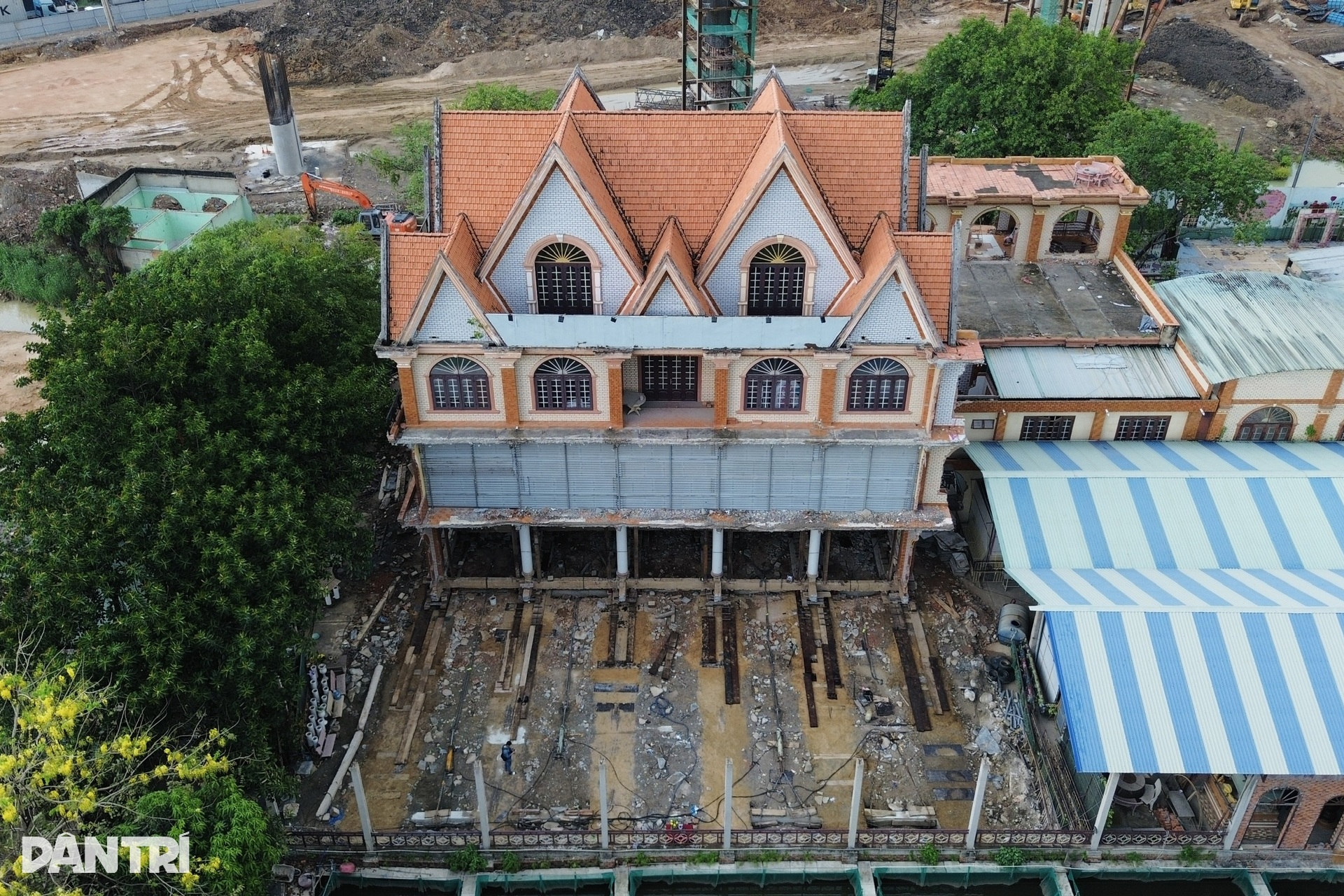 Thần đèn di dời tòa nhà 3 tầng, nhường đất làm Vành đai 3 TPHCM - 5 Thần đèn di dời tòa nhà 3 tầng, nhường đất làm Vành đai 3 TPHCM - 5