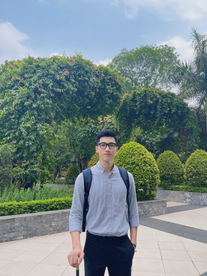 Từ chàng trai Lạng Sơn bị miệt thị vẻ ngoài đến nam vương Kinh tế Quốc dân - 2 Từ chàng trai Lạng Sơn bị miệt thị vẻ ngoài đến nam vương Kinh tế Quốc dân - 2