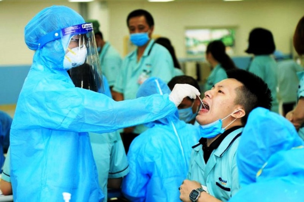 Hà Nam: Yêu cầu người lao động chủ động khai báo y tế kịp thời, trung thực - 1 Hà Nam: Yêu cầu người lao động chủ động khai báo y tế kịp thời, trung thực - 1
