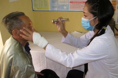 Luật Khám, chữa bệnh có hiệu lực từ ngày 1/1/2011