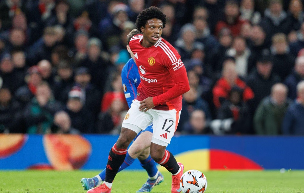 HLV Amorim đẩy thêm người thừa khỏi Man Utd - 1 HLV Amorim đẩy thêm người thừa khỏi Man Utd - 1