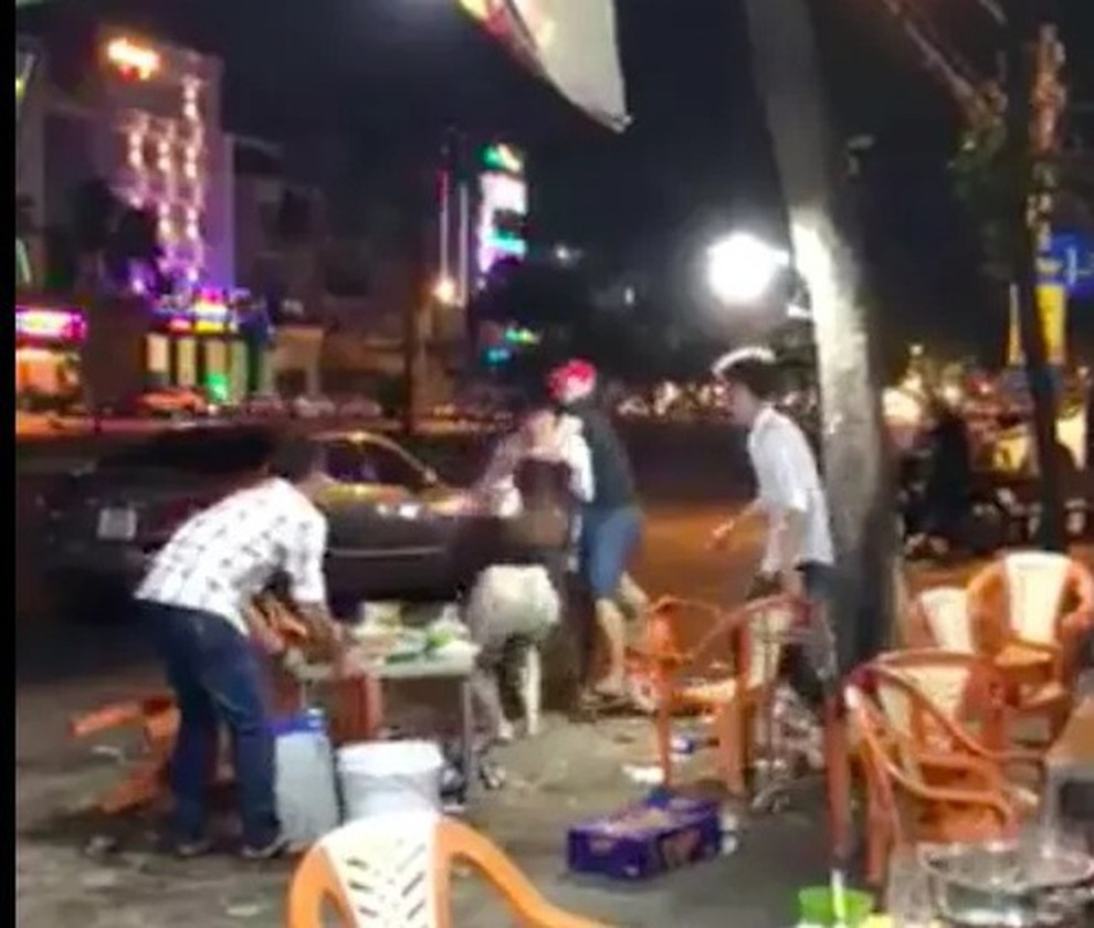 Ký ức kinh hoàng của cô gái bị bạn trai đánh đến nhập viện - 2 Ký ức kinh hoàng của cô gái bị bạn trai đánh đến nhập viện - 2