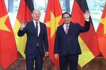 Thủ tướng Phạm Minh Chính chủ trì lễ đón Thủ tướng Đức