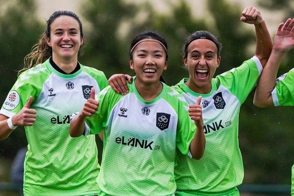 Huỳnh Như tiết lộ với báo Bồ Đào Nha về hành trình làm nên lịch sử - 2 Huỳnh Như tiết lộ với báo Bồ Đào Nha về hành trình làm nên lịch sử - 2