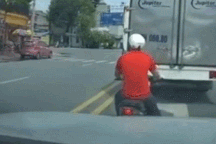 Nổi bật tuần qua: Cách xử sự văn minh khi vô tình xảy ra va chạm giao thông