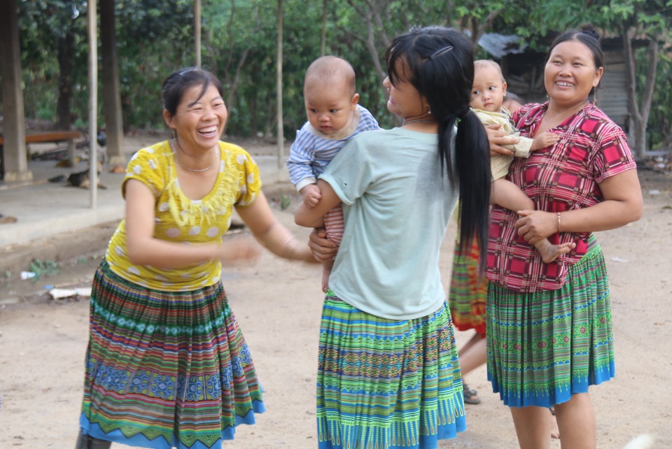 Bảo vệ trẻ khỏi xâm hại tình dục ở vùng núi vẫn kiểu “việc ai nấy làm” - 3 Bảo vệ trẻ khỏi xâm hại tình dục ở vùng núi vẫn kiểu “việc ai nấy làm” - 3