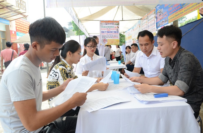 6 tháng đầu năm, Hà Nội vẫn giải quyết việc làm cho gần 100.000 lao động - Ảnh 1.