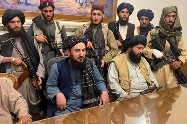 Mỹ "đóng băng" kho tiền của Afghanistan, ngăn Taliban tiếp cận