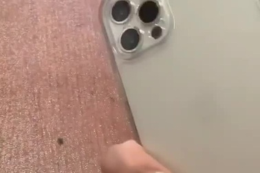 Sự thật bất ngờ đằng sau chiếc iPhone "nhái" của Trung Quốc