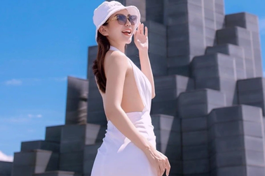 MC Hải Anh xinh đẹp trong bộ ảnh mừng sinh nhật